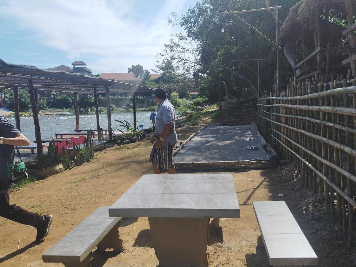 Pasanchai Bungalow Vang Vieng Eksteriør billede