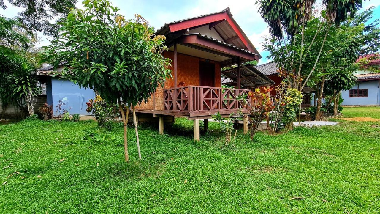 Pasanchai Bungalow Vang Vieng Eksteriør billede