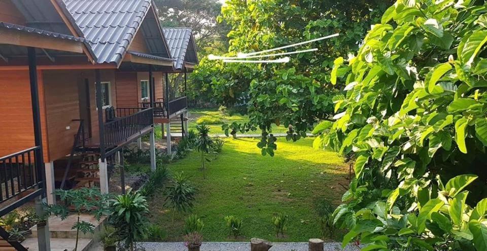 Pasanchai Bungalow Vang Vieng Eksteriør billede