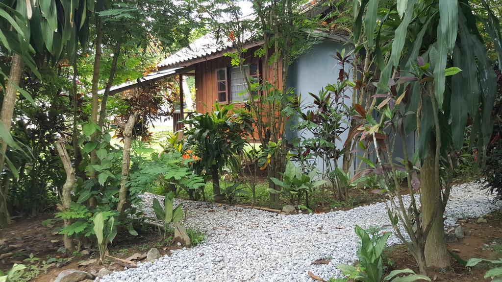 Pasanchai Bungalow Vang Vieng Eksteriør billede
