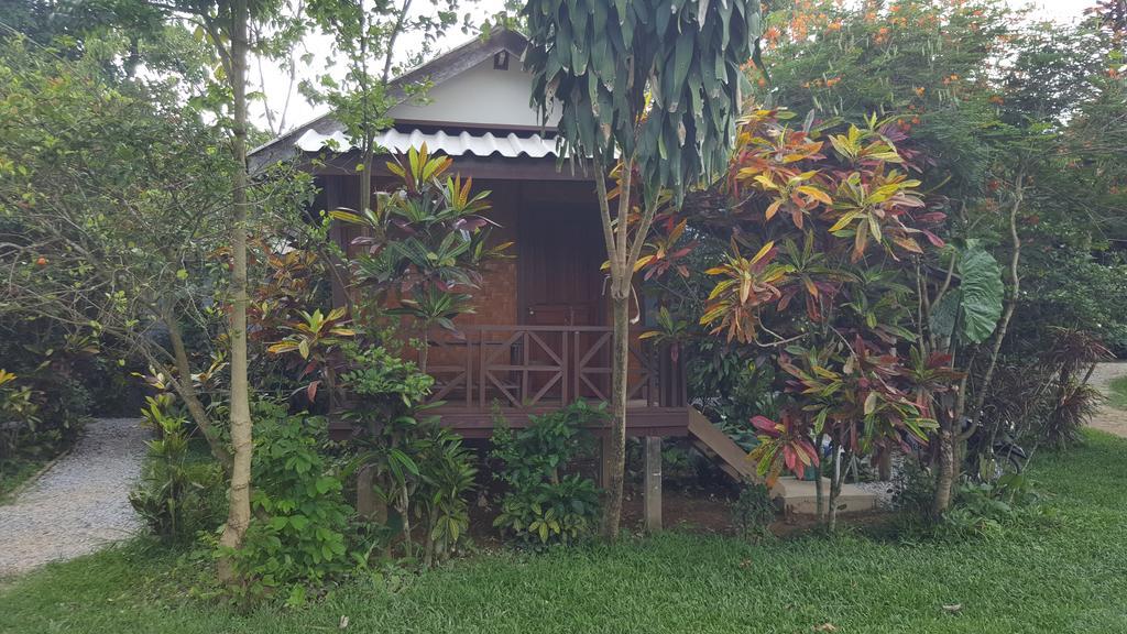 Pasanchai Bungalow Vang Vieng Eksteriør billede