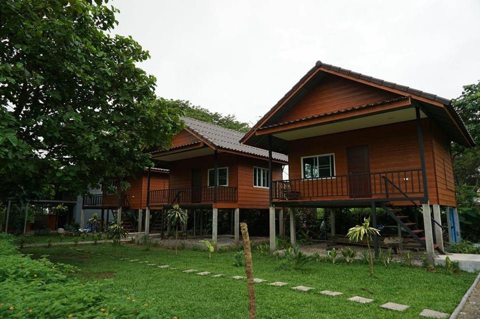 Pasanchai Bungalow Vang Vieng Eksteriør billede