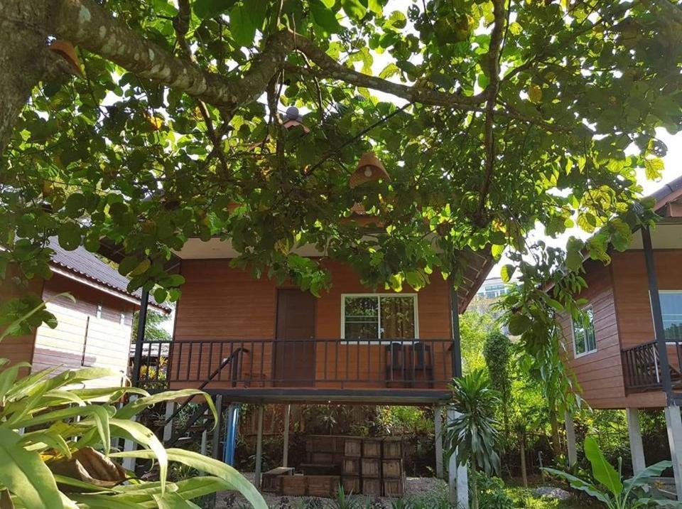 Pasanchai Bungalow Vang Vieng Eksteriør billede